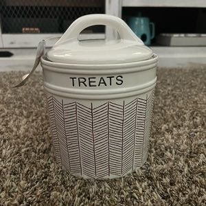 Cute treat jar